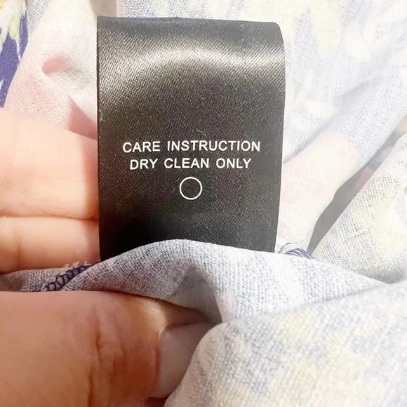 TULAROSA NWT Daisy Top‎ in Cobalt Mixed Floral Small - Picture 7 of 8